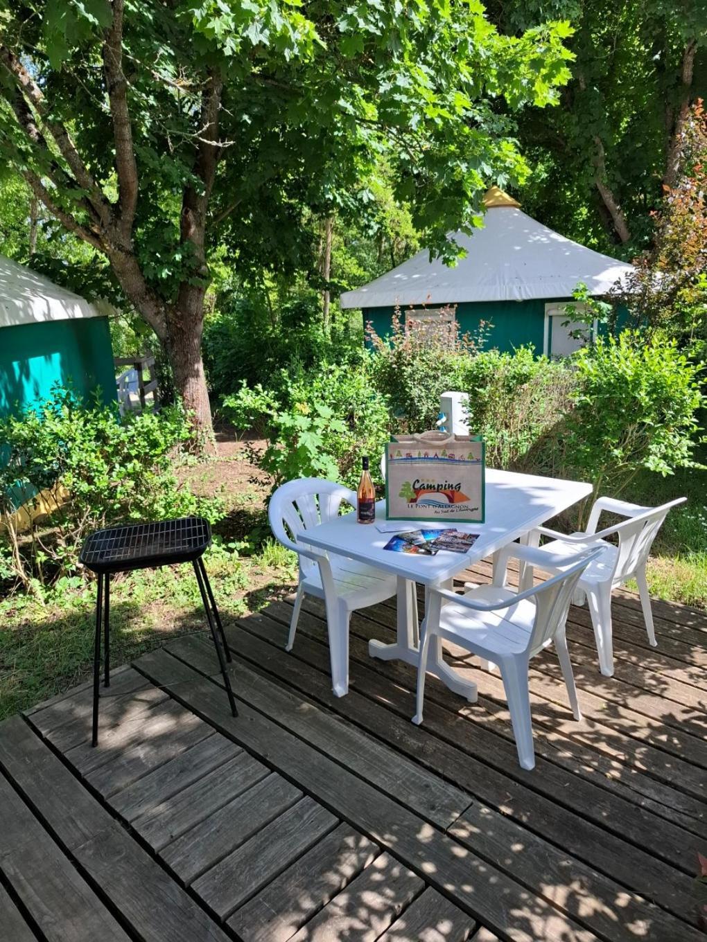 Camping Le Pont D'Allagnon Lempdes sur Allagnon Экстерьер фото